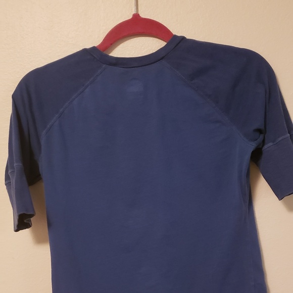 Nike Tee - S ๐ฒ BUNDLE 3/$25 " - Picture 2 of 3